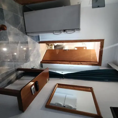 Thalassion Néoi Póroi